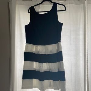 A Line Black and White Striped Sleeveless Dress